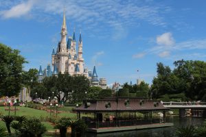Best Hotels near Disney World with a Shuttle to Disney Theme Parks